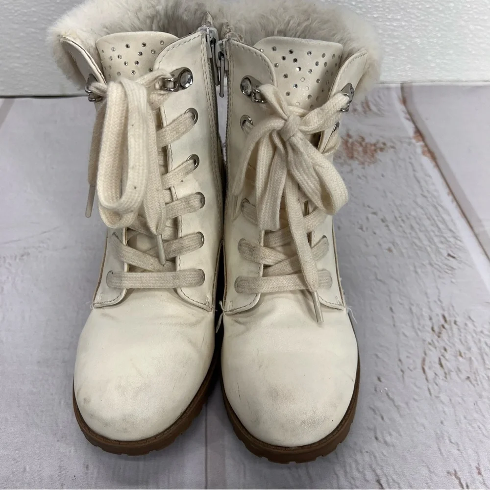 Mia Girl creamy white boots‎ Fur Top Sparkly tongue SIZE 2M